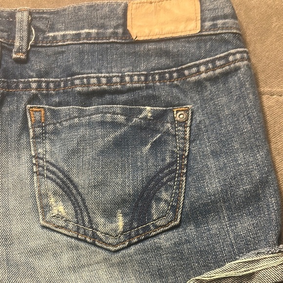 Hollister Blue Distressed Jean Shorts Raw Hem - Picture 4 of 6